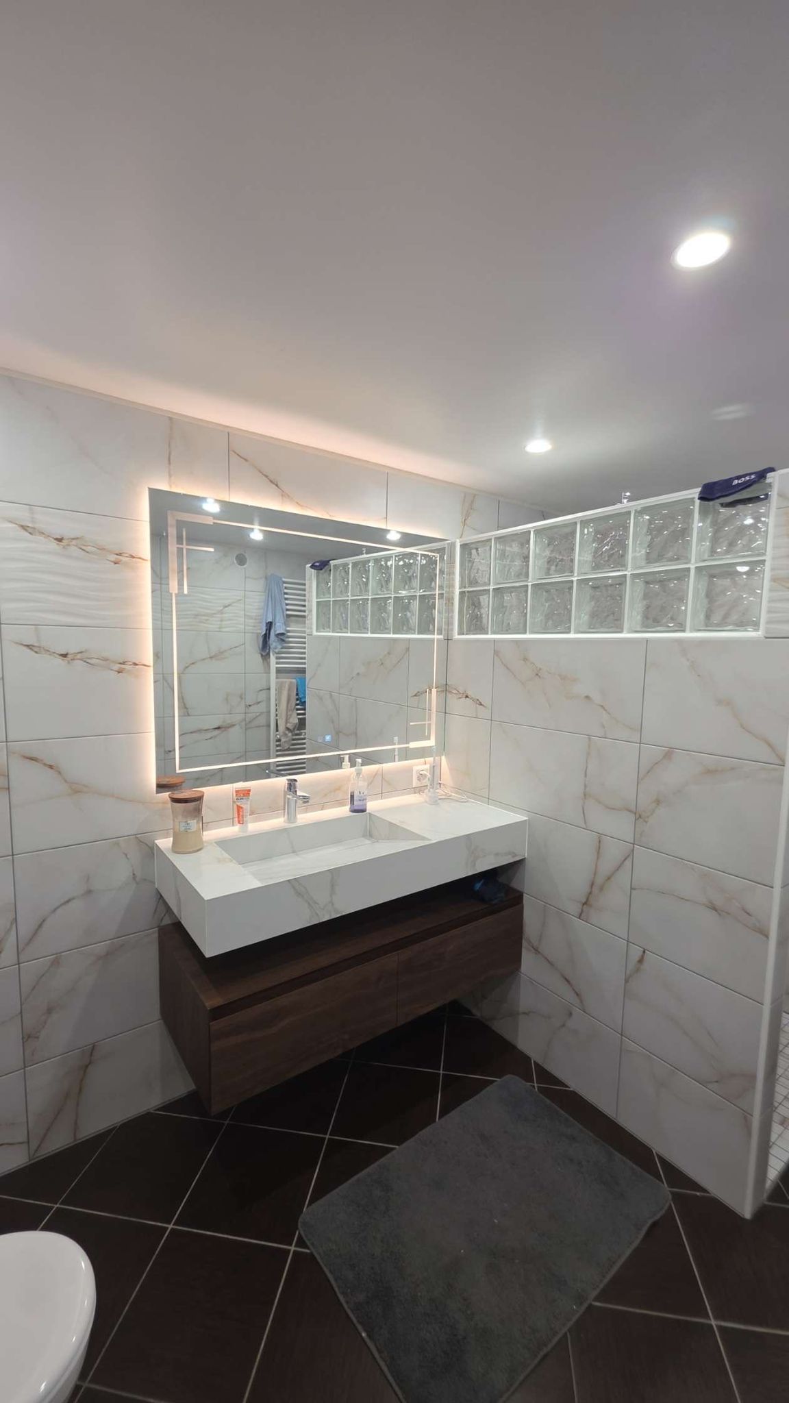 Réalisation d'une salle de bain - Qerkini Sàrl, Monthey